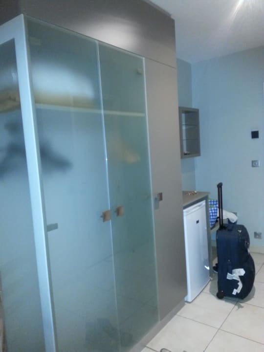 Schrank Hotel La Pagerie Trois Ilets