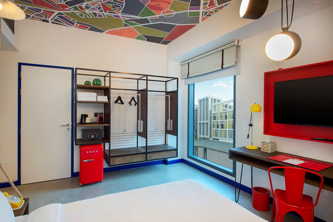 Zimmer Hampton by Hilton Dubai Al Seef