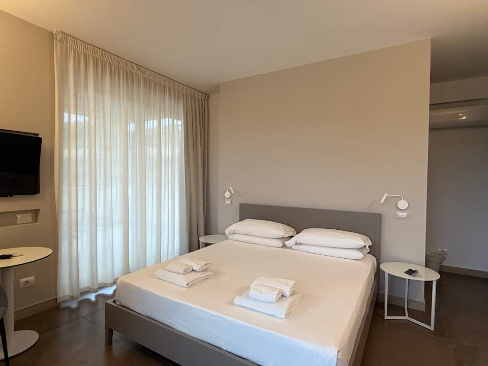 Zimmer Luna Minoica Suites and Apartments