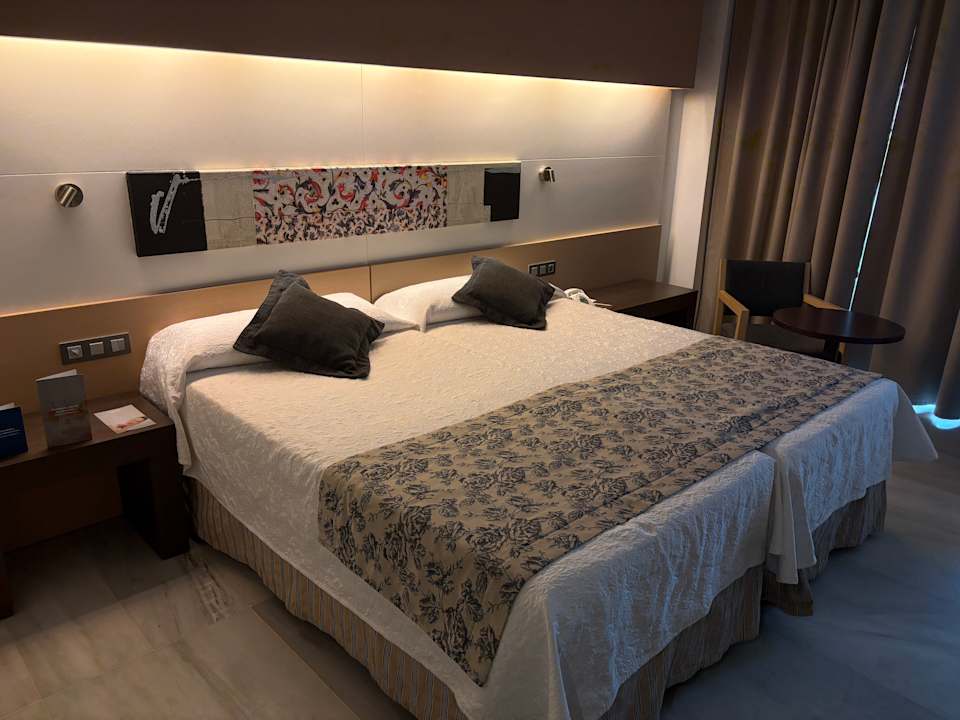 Zimmer Hipotels Gran Conil Hotel