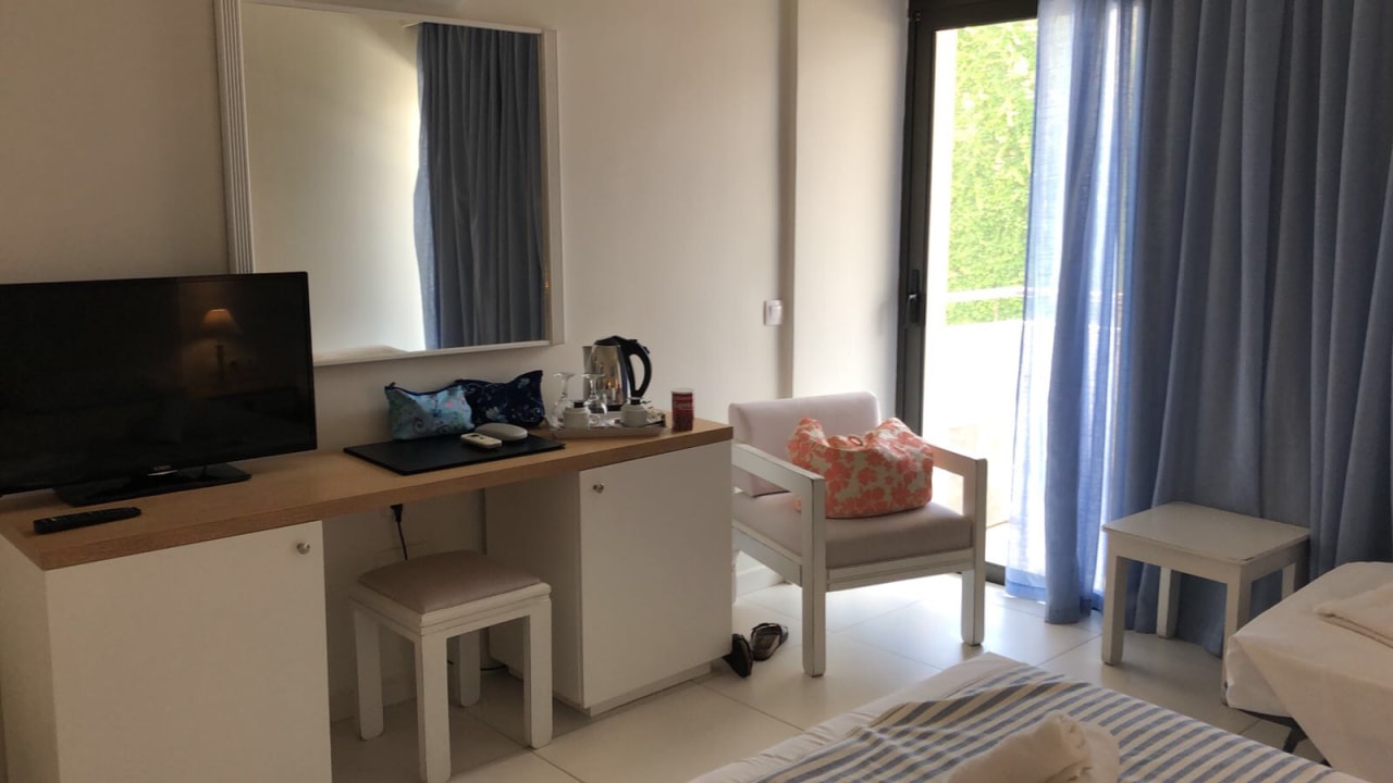 Zimmer Alai, Crete Hotel