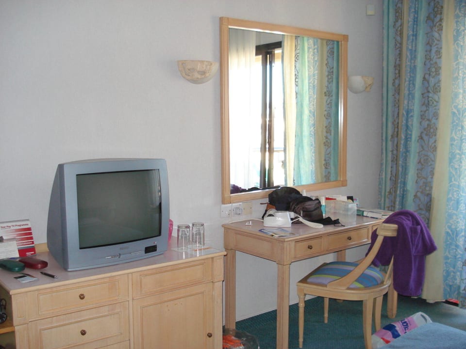 Für 4 Sterne sehr spartanisch Palm Beach Hotel & Bungalows