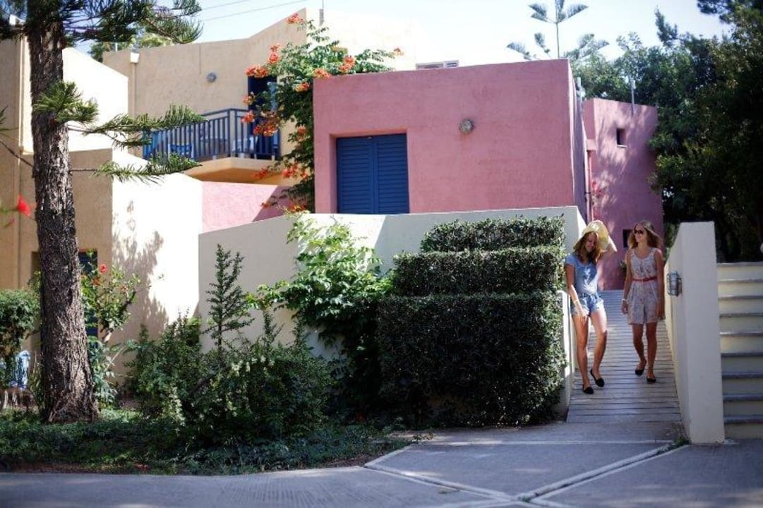 Buildings Dessole Dolphin Bay Resort