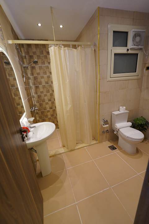 Zimmer Pyramids Khan Hotel