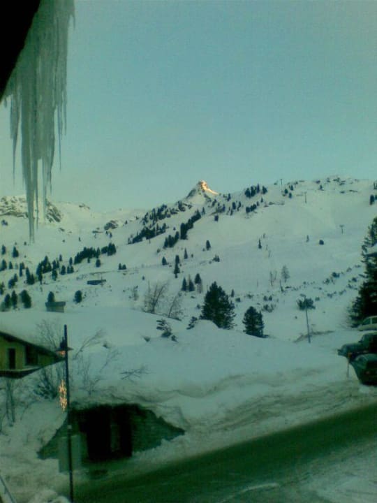Blick aus dem Hotelfenster ins Skigebiet Hotel Mosermandl
