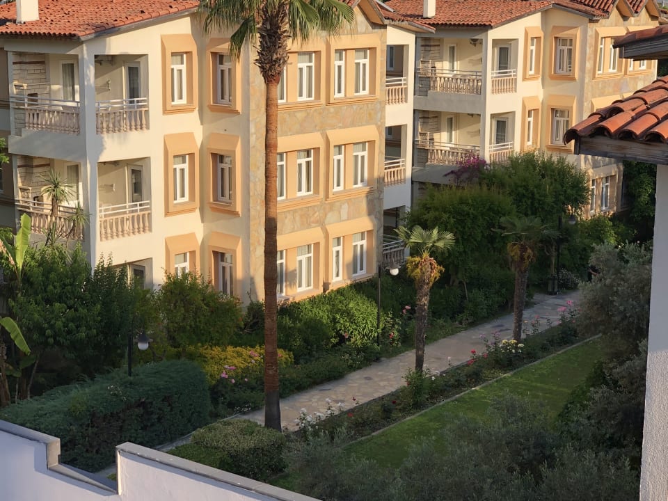 Garten Side Village Hotel