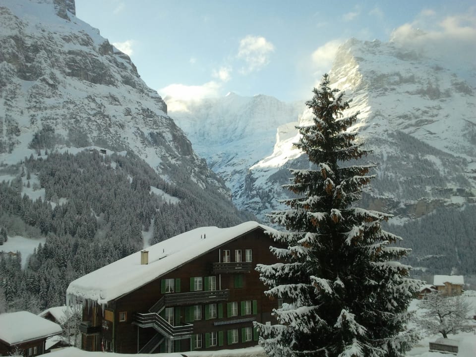 Blick aus dem Zimmer Hotel Lauberhorn