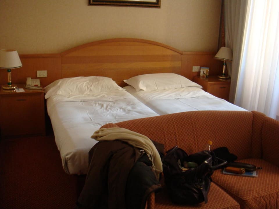 Bettansicht Standardzimmer NH Collection Milano Touring