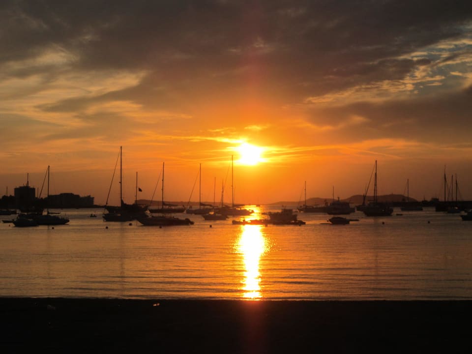 Západ slunce NYX Hotel Ibiza - adults only