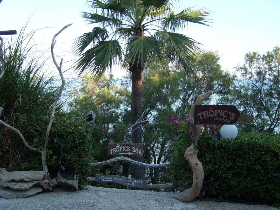 Im Garten des Hotels Gloria Maris Hotel Suites and Villa