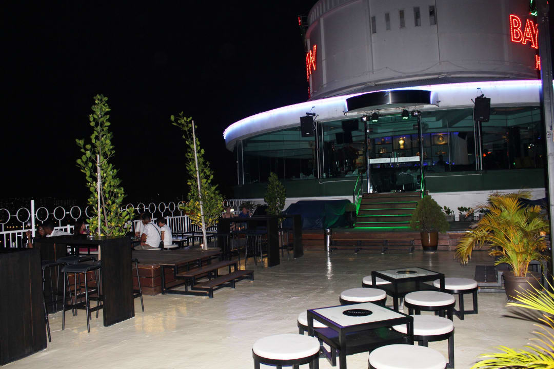 Die Open-Air-Dachterrasse Bayview Hotel Georgetown Penang