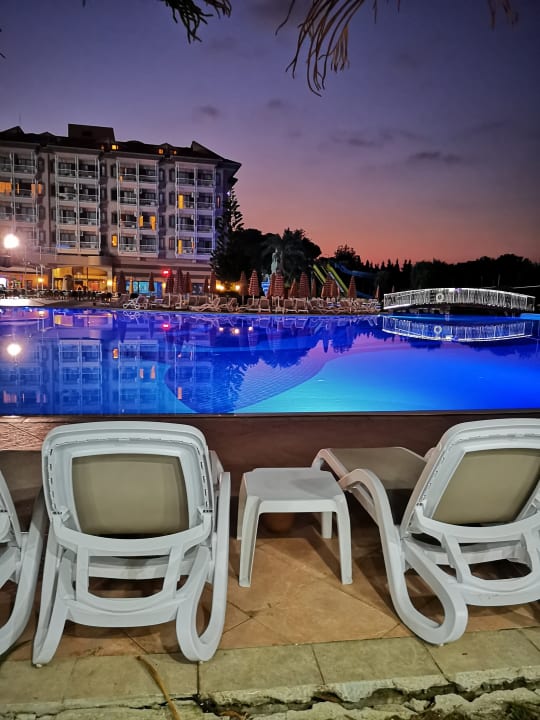 Pool Adalya ArtSide