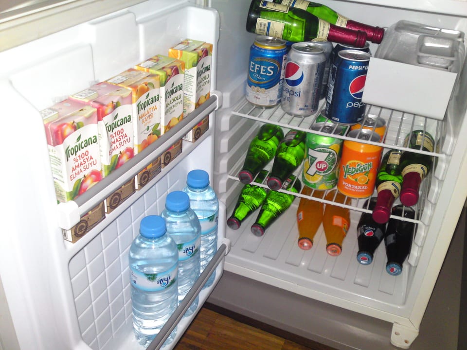 So sollte bei all Inclusive eine Minibar aussehen Blue Waters Club