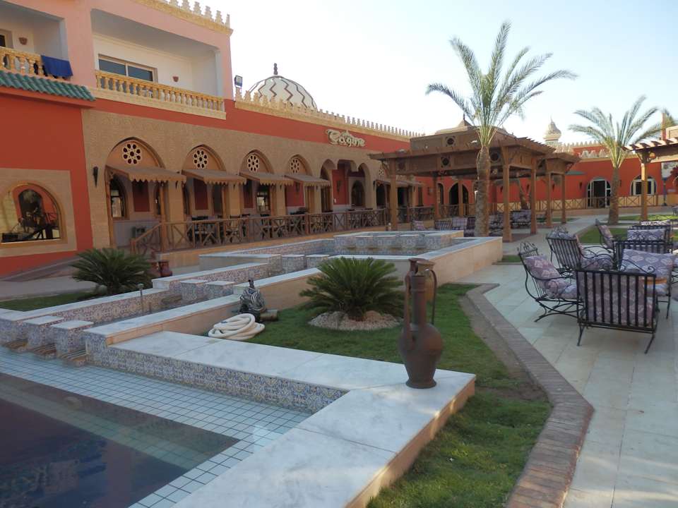Eingang Arena Innenhof Pickalbatros Alf Leila Wa Leila Resort - Neverland Hurghada