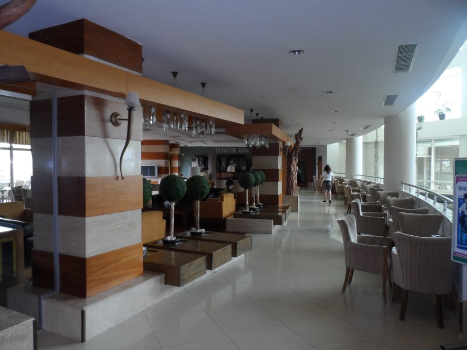 Bar bei der Lobby Sherwood Exclusive Lara