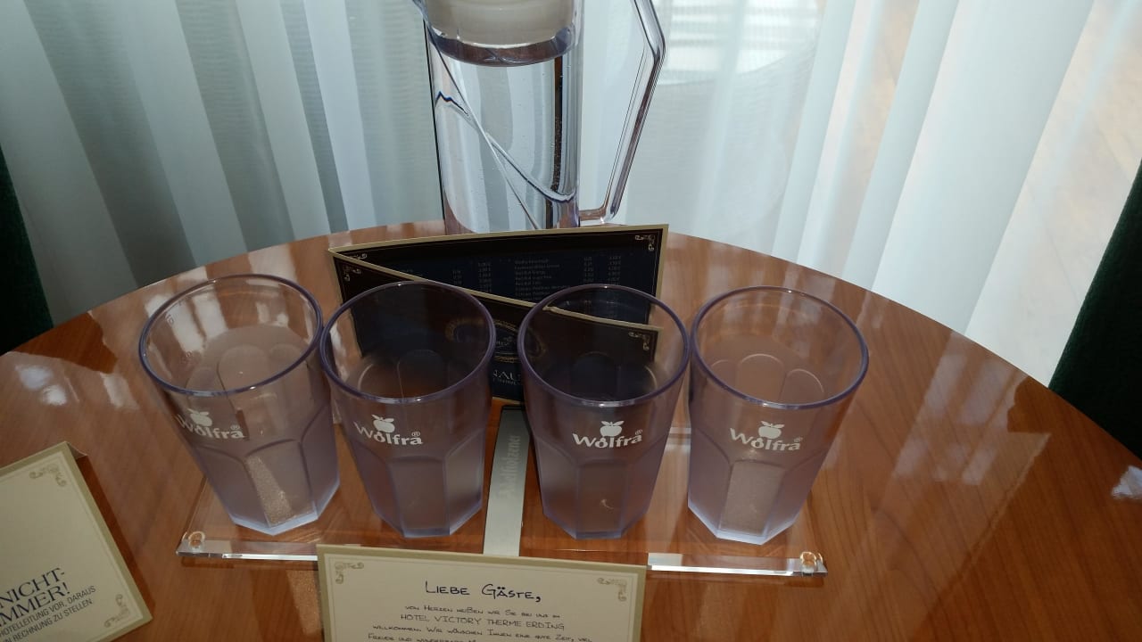 Wasser zur Begrüßung  Hotel Victory Therme Erding