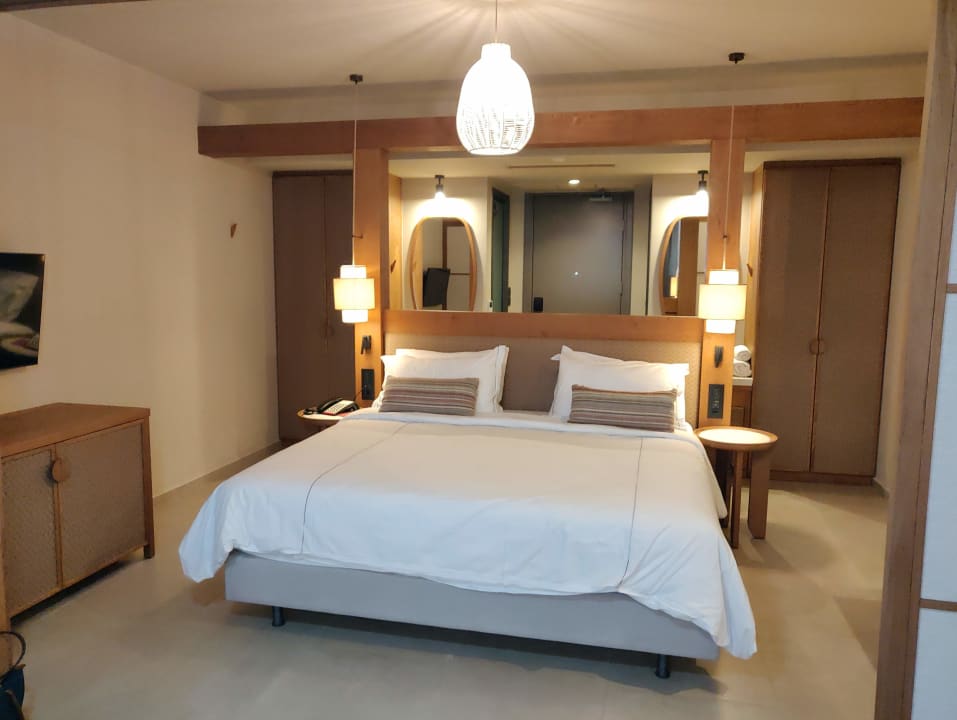 Zimmer The Royal Senses Resort, Curio Collection by Hilton