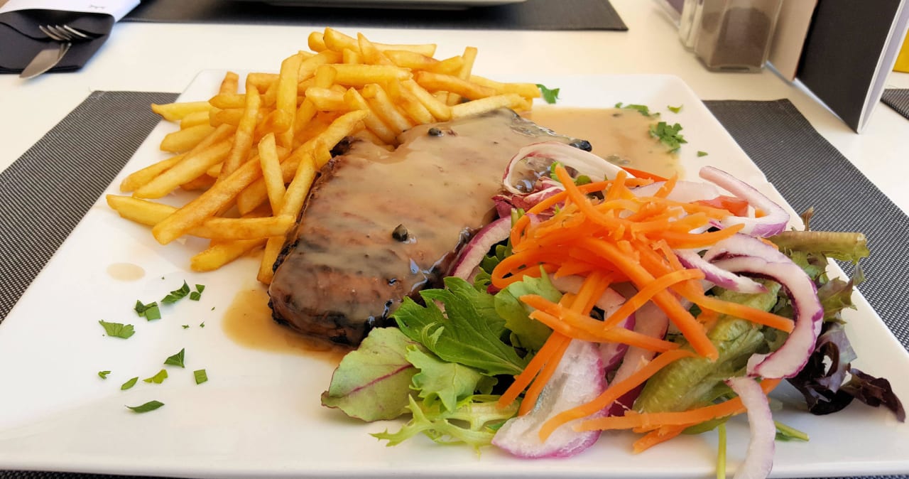 Zum Mittag a la Carte Prinsotel La Pineda