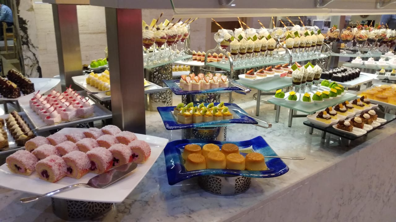 Gastro Acanthus Cennet Barut Collection