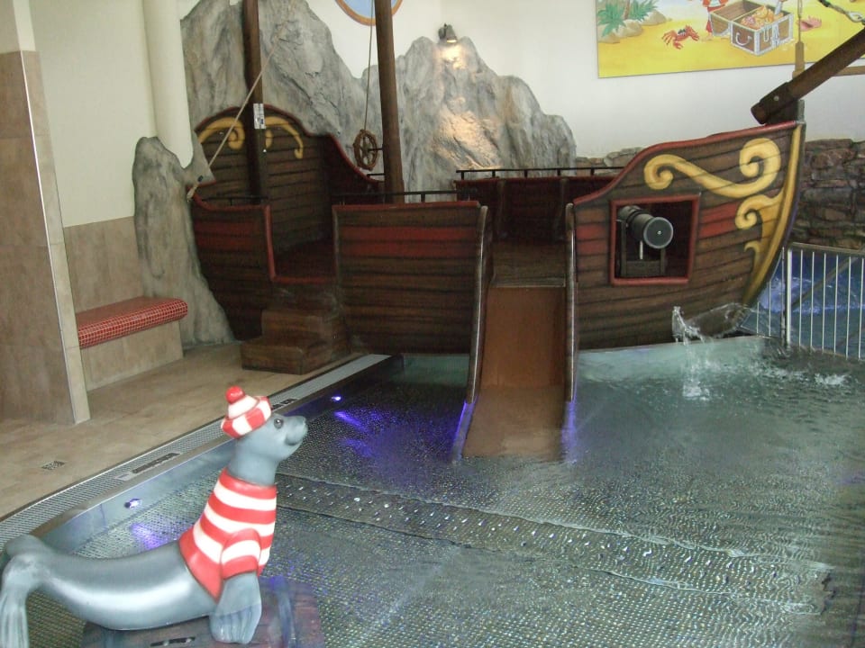Hallenbad für Kinder  Wohlfühlresort Peternhof
