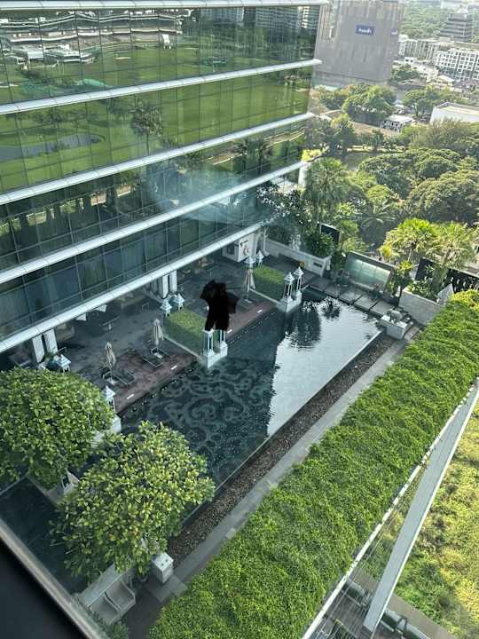 Pool Hotel The St. Regis Bangkok