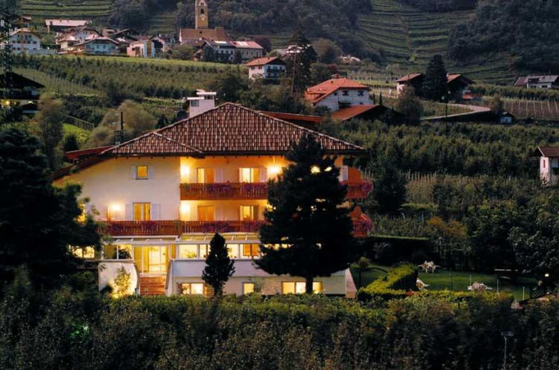 Pension Paradies in Algung bei Nacht Pension Paradies