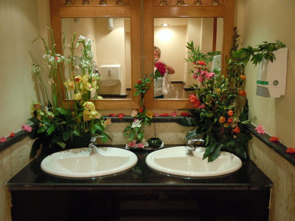 Toilette in der Lobbybar Makadi Palace