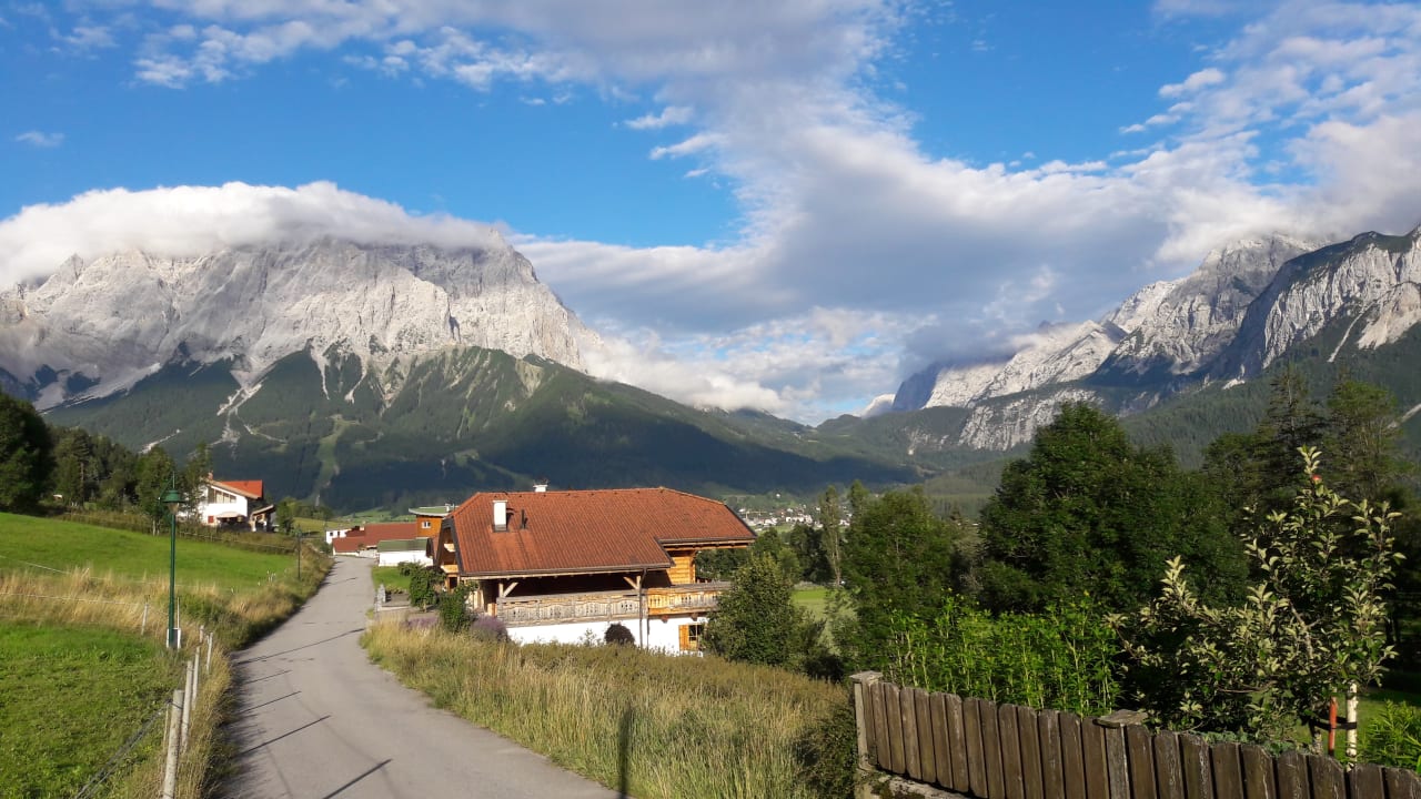 Außenansicht Alpenstern Pension & Suites