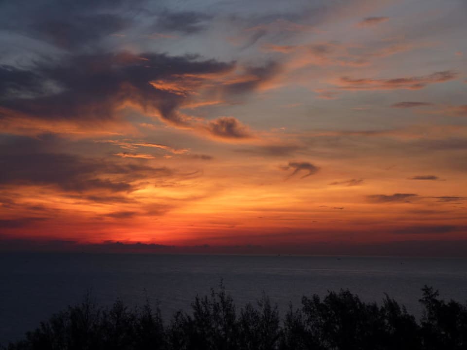 Vor Sonnenaufgang Hotel Grand Pacific Sovereign Resort & Spa