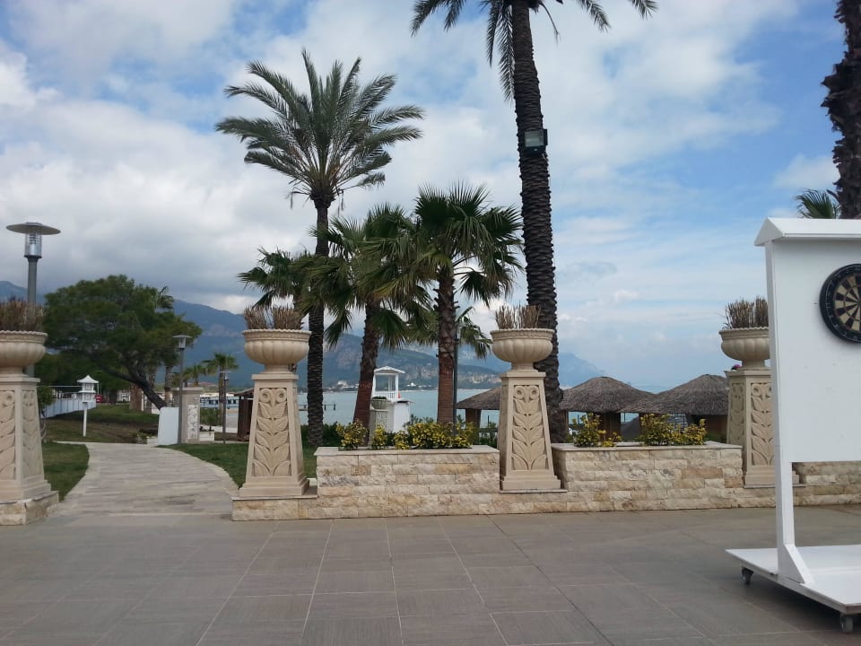 Weg am Strand Nirvana Mediterranean Excellence