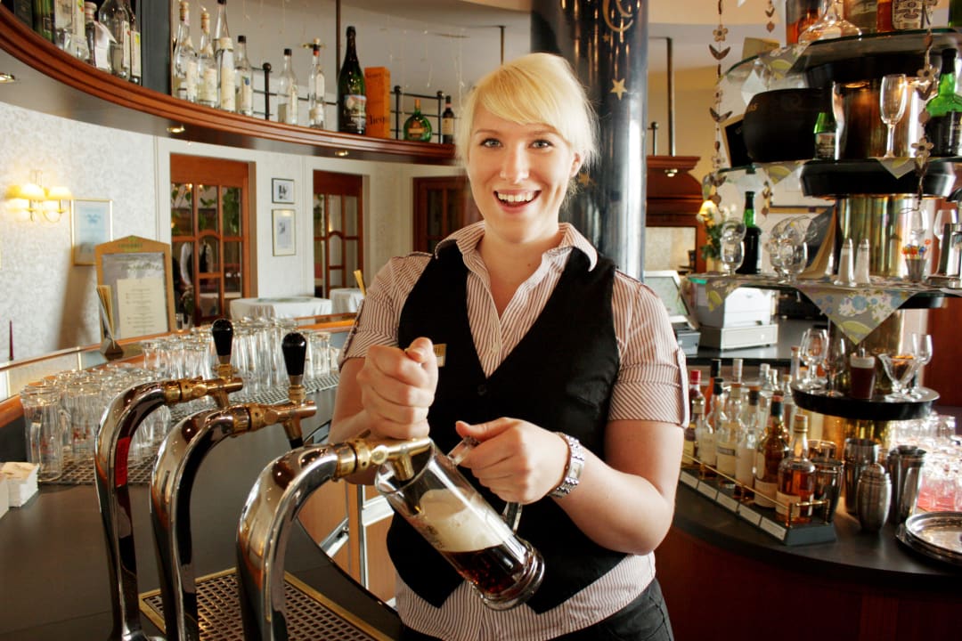 Entspannter Ausklang des Tages an der La Luna Bar Parkhotel Altmühltal