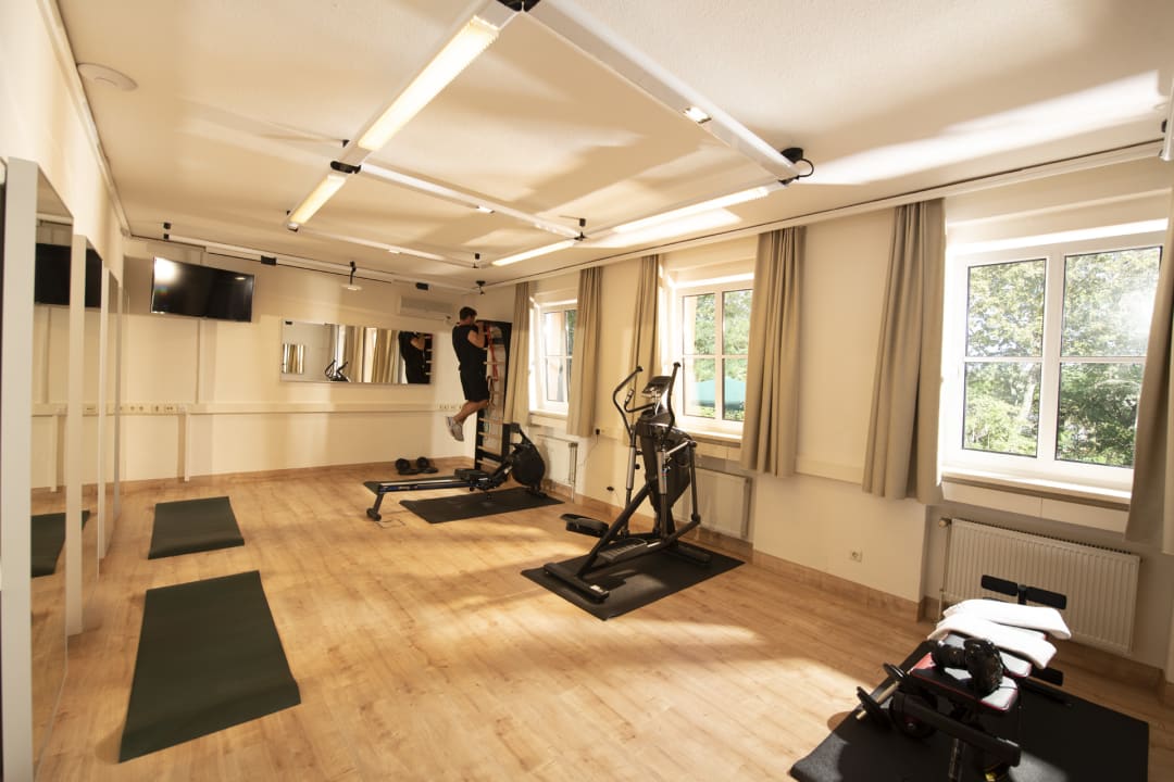 Sport & Freizeit Kauzenburg