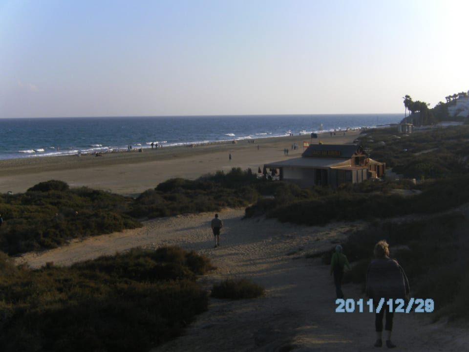 Weg vom Hotel zum Strand Bahia Calma Beach