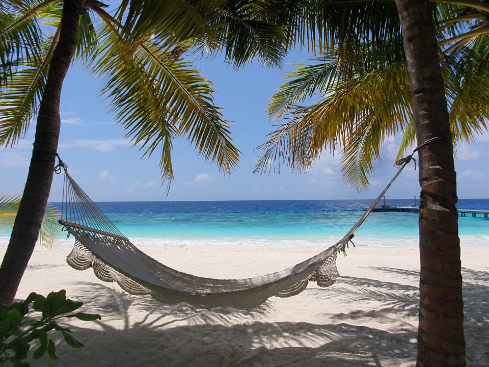 Strand Mirihi Island Resort