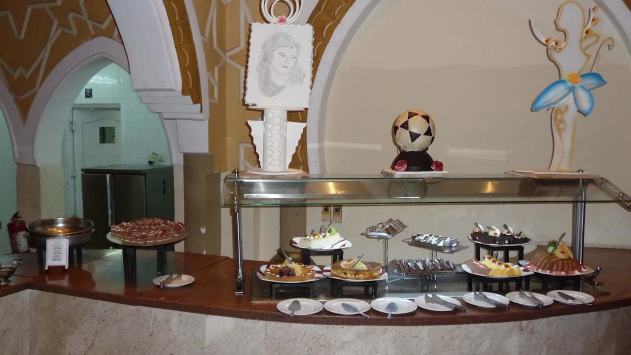 Zákusky Pensée Royal Garden Beach Resort