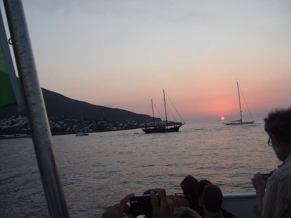 Sonnenuntergang: Stromboli Eolo Hotel