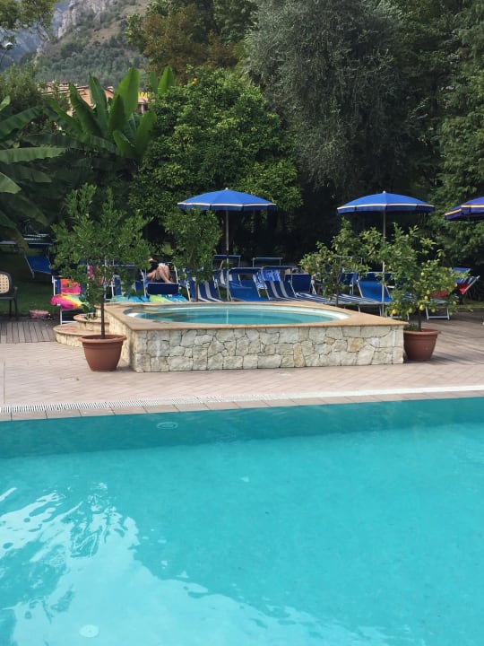 Poollandschaft Hotel Limone