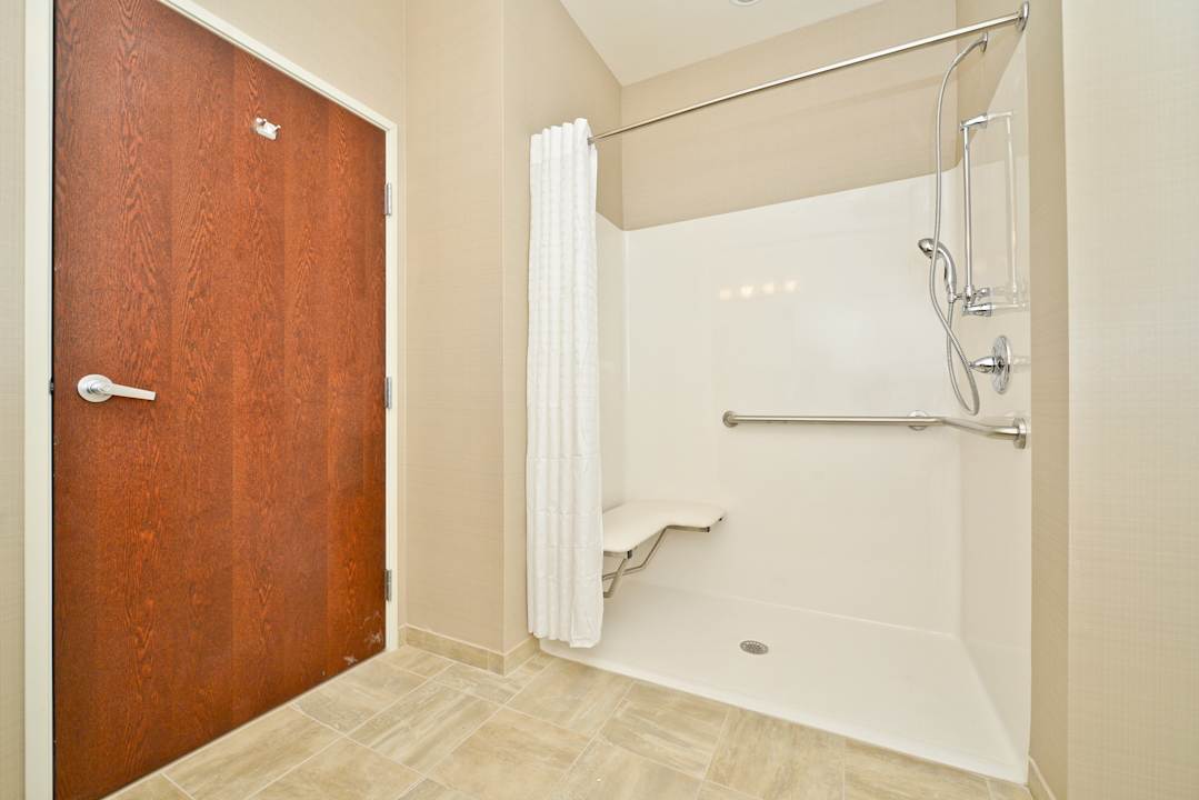 Zimmer Best Western Plus Green Mill Village Hotel & Suites