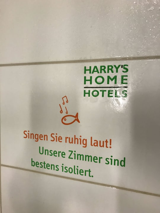 Dusche Hotel Harry's Home Linz