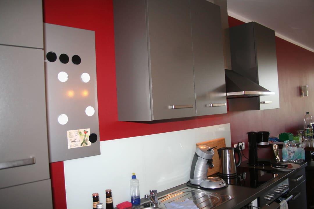 Voll eingerichtete Küche Ferienwohnung Versteck am Strom