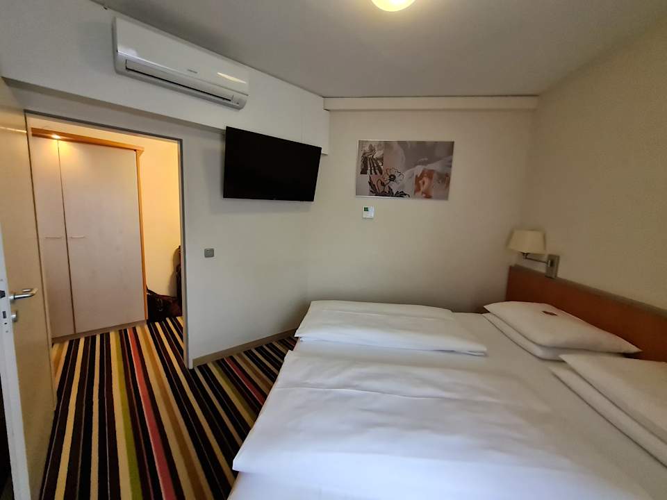 Zimmer H+ Hotel Köln Hürth