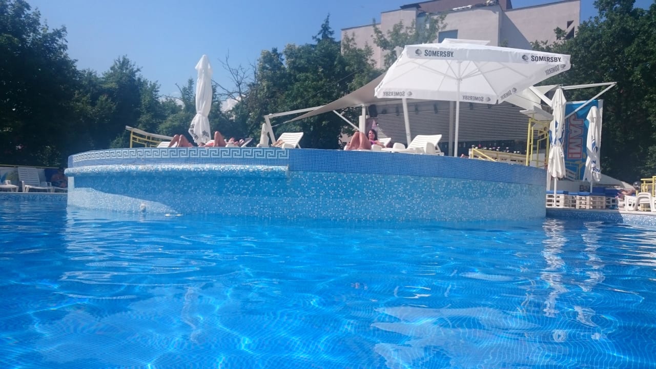 Pool Party Hotel Golden Sands - Adults only