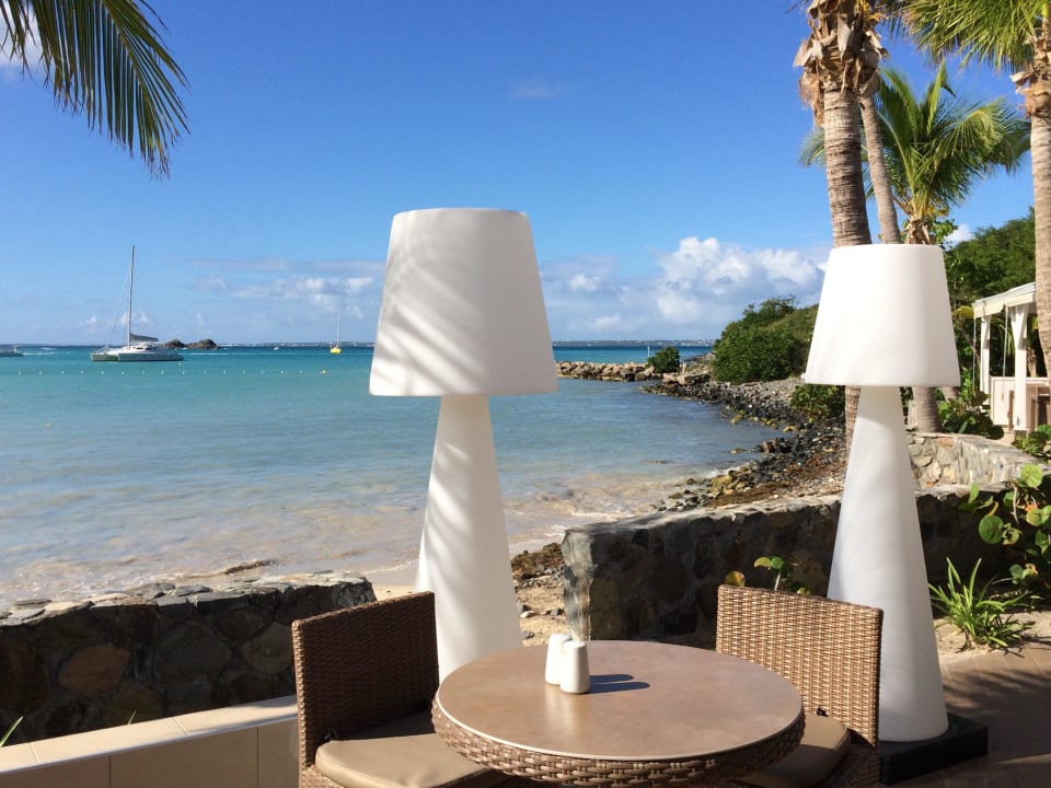 Beim Mittagsbuffet Secrets St. Martin Resort & Spa