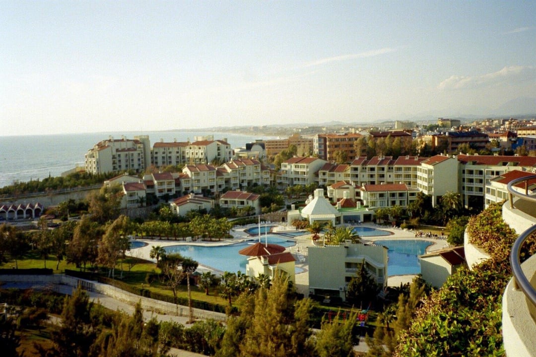 Arum Pool Arum Barut Collection