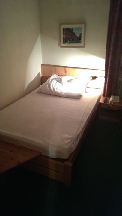 Abgewohnte Einrichtung Hotel Die Tanne