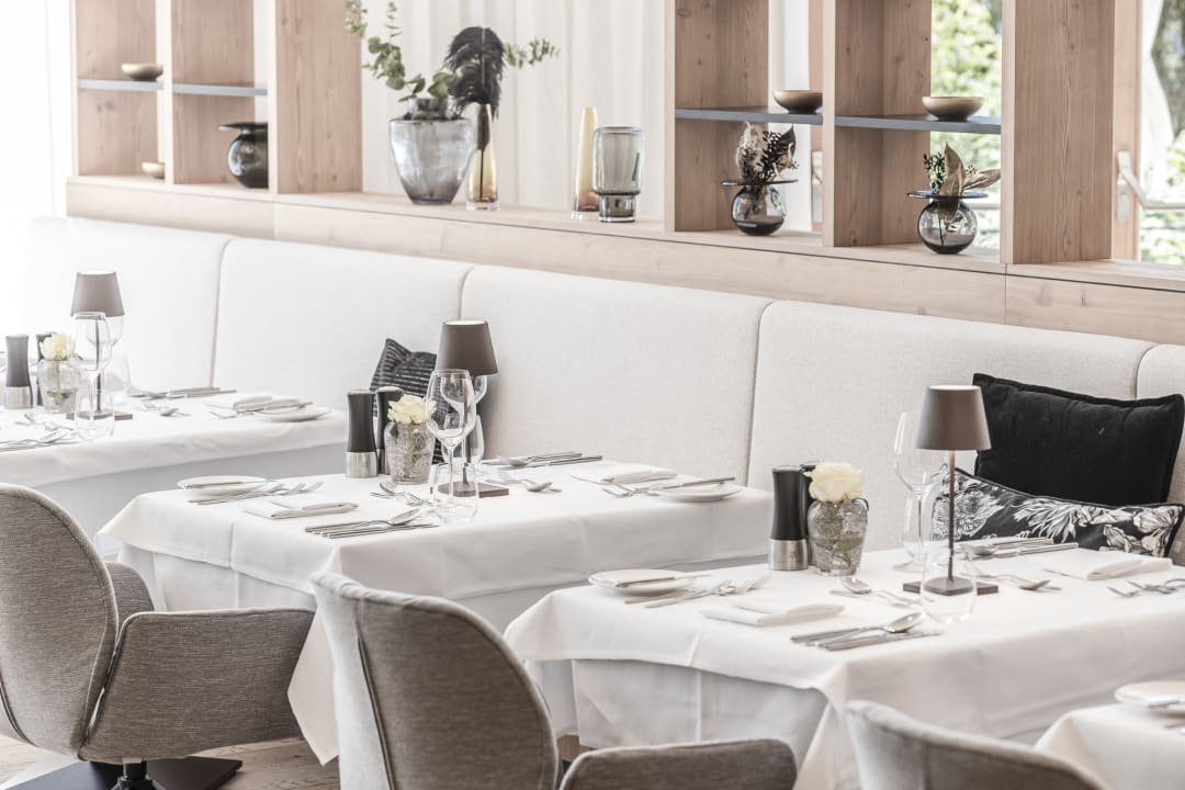 Gastro NIDUM Casual Luxury Hotel