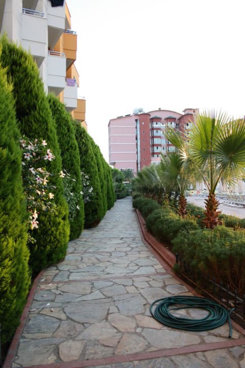Weg zum Strand (Hotelanlage) My Home Resort