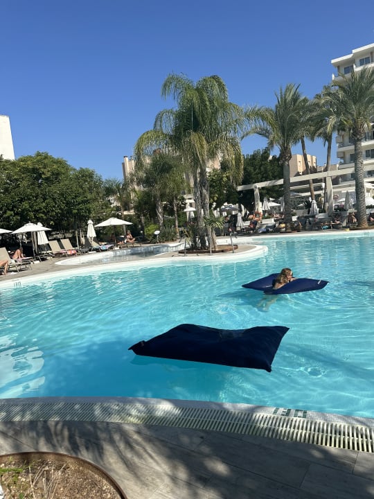 Pool BG Hotel Caballero