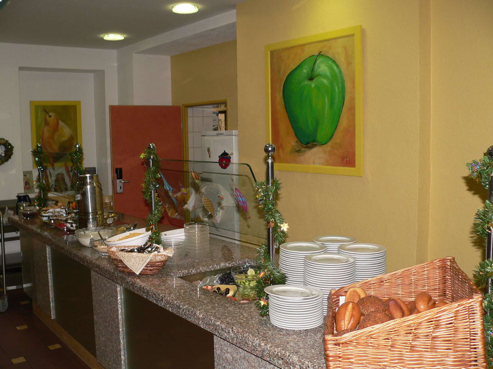 Frühstücksbüffet Jugendherberge An Der Saarschleife