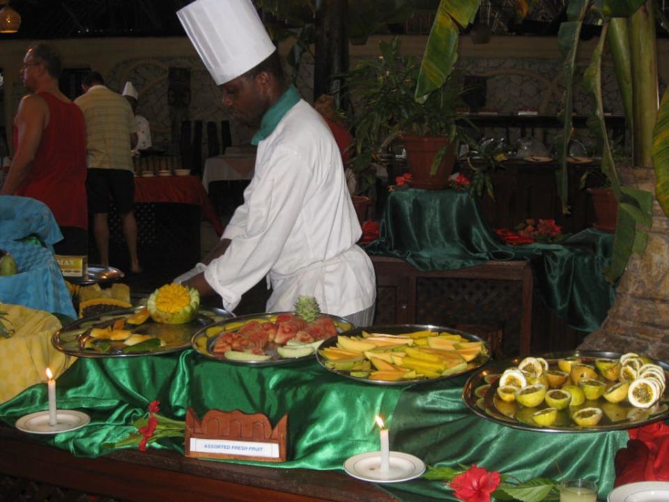 Im Restaurant Hotel Southern Palms Beach Resort